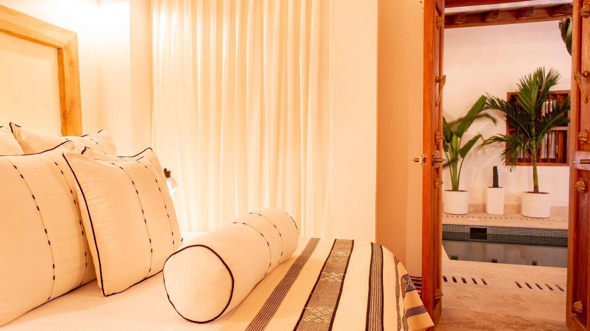 Hotel Palmas De Alba Boutique 5*