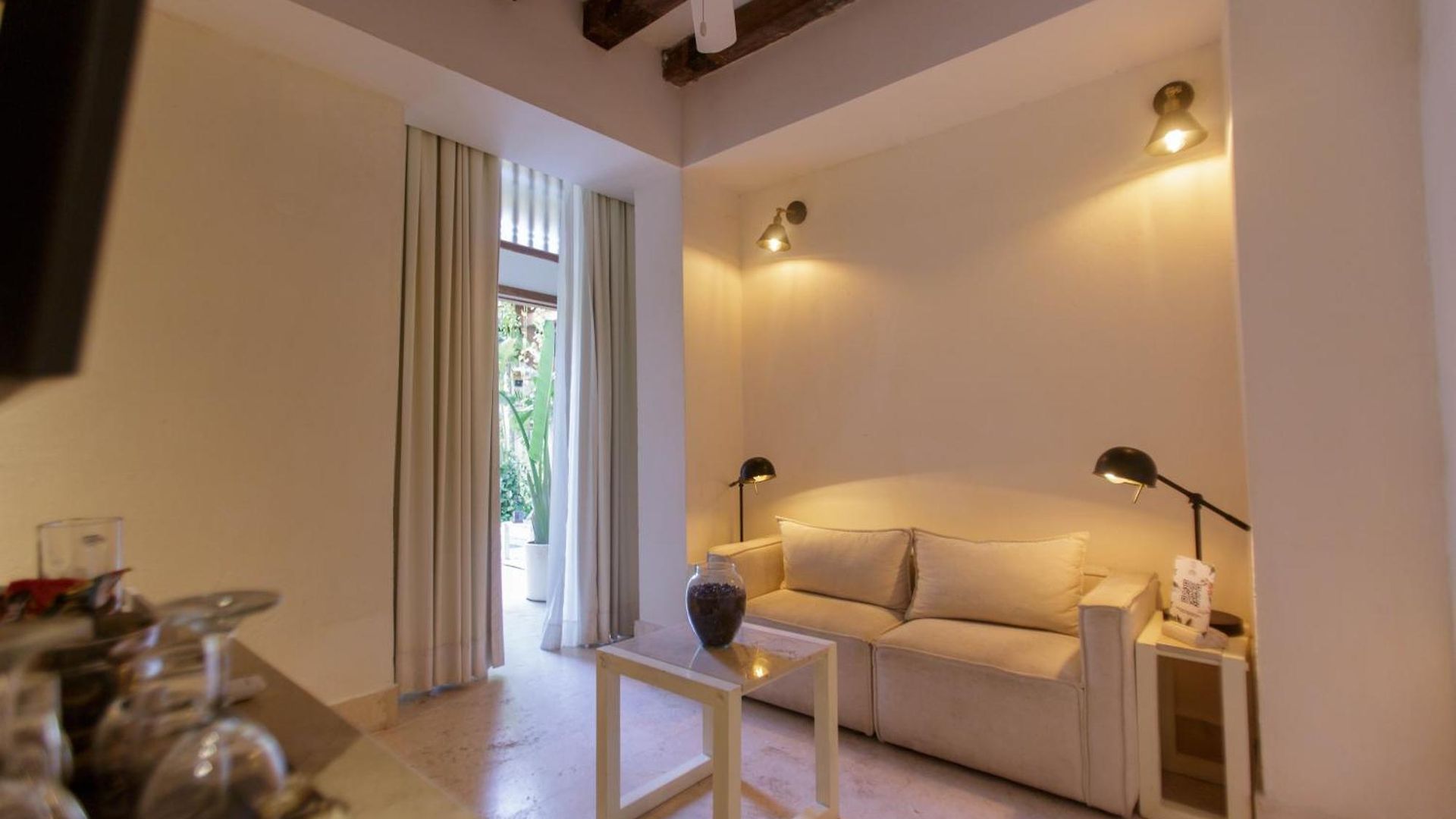 Palmas De Alba Boutique Hotel