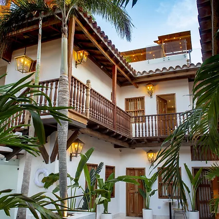 Palmas De Alba Boutique