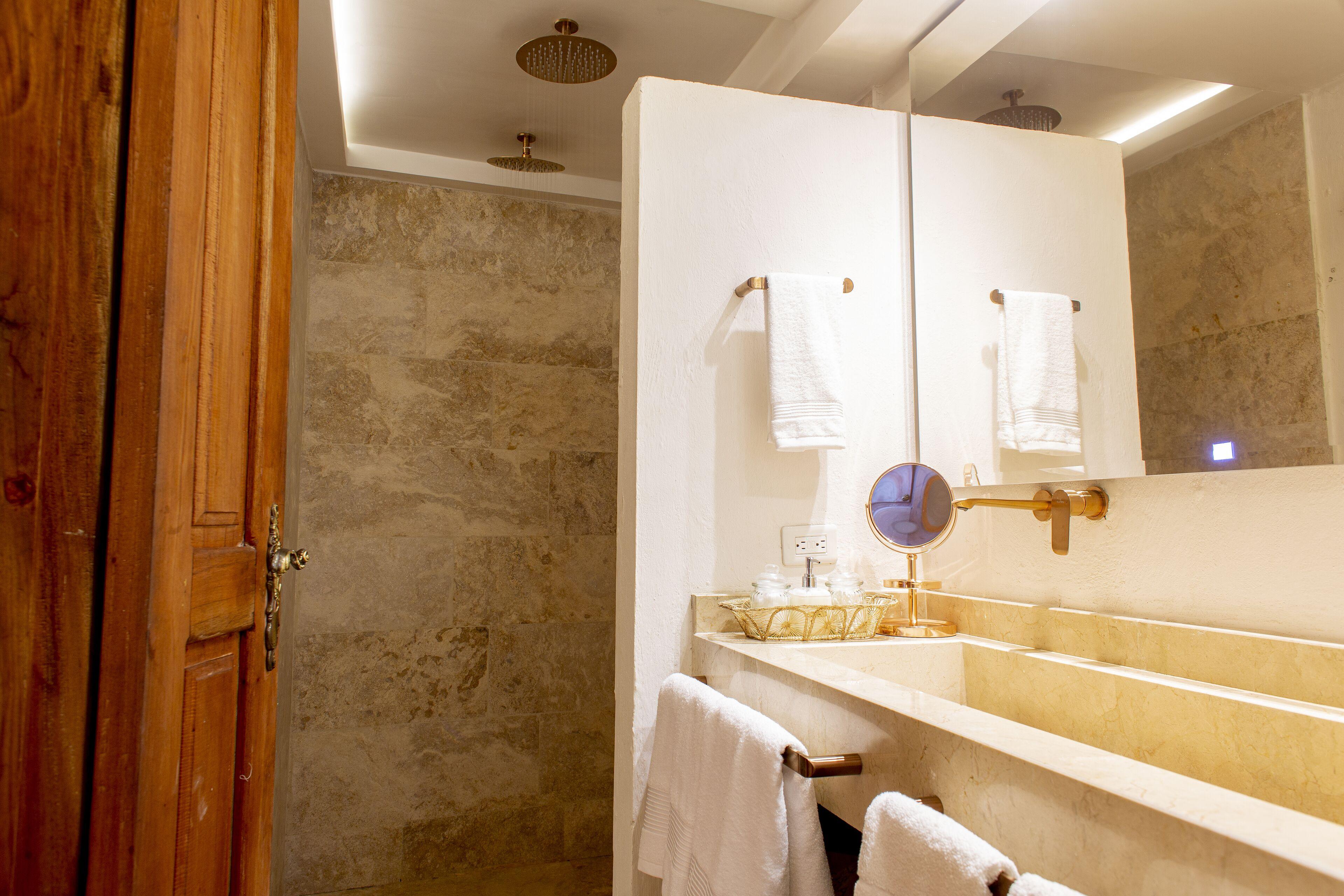 Palmas De Alba Boutique